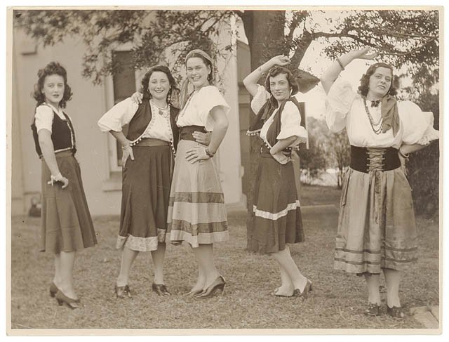 Carmen, Sydney Conservatorium of Music, 1941 - Sam Hood, Sydney city centre