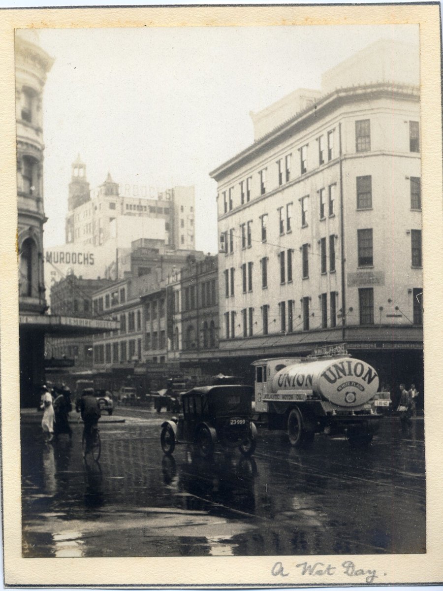 'A Wet Day'RAHS-Osborne Collection, Sydney (1930)