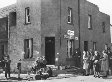 Sydney shelling damage, Woollahra (1942)