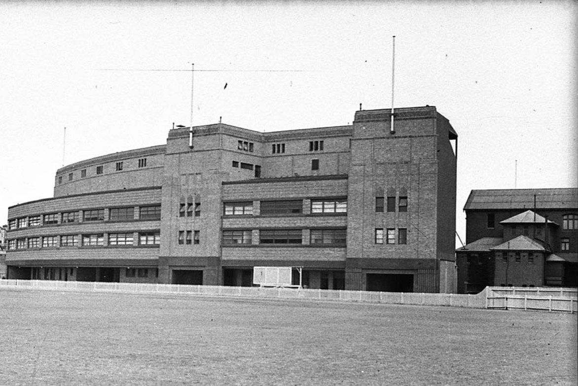 Country cricket (cropped), Moore Park (1936)
