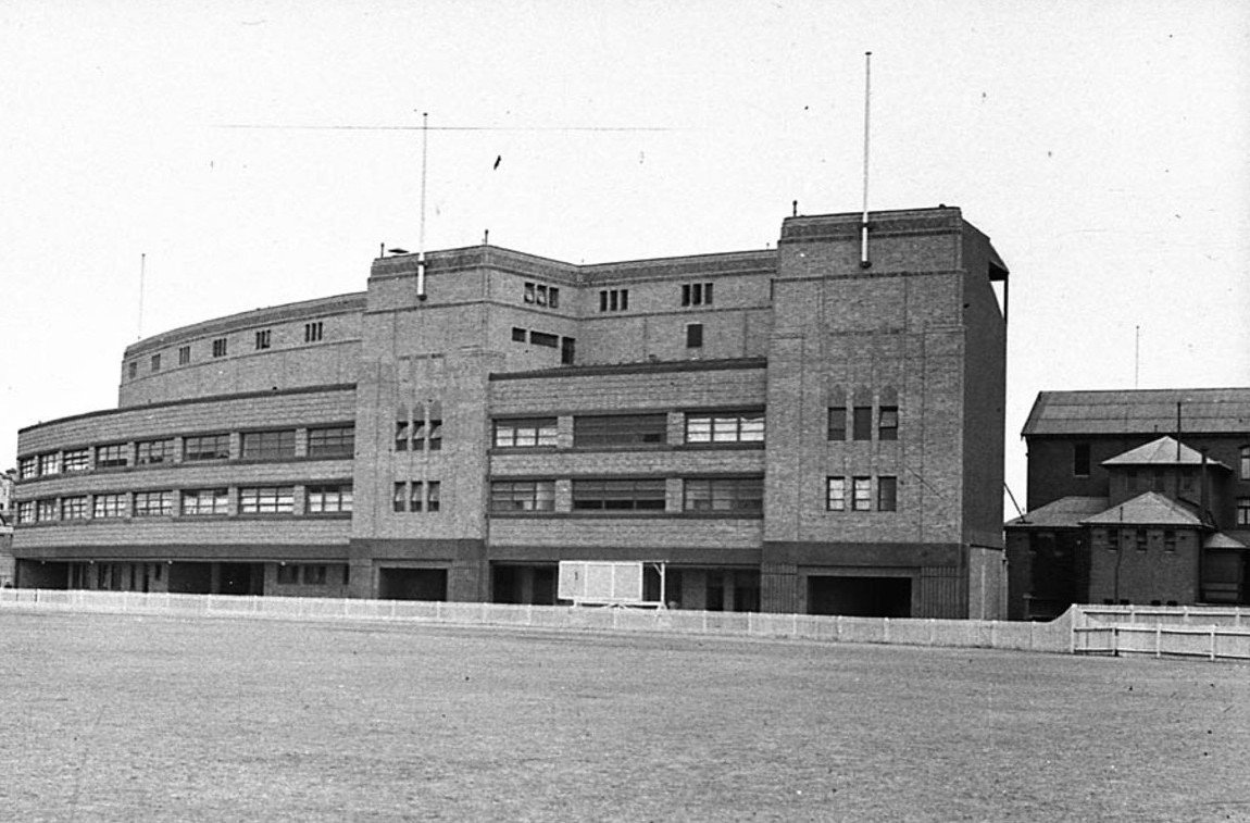 Country cricket (cropped) (cropped), Moore Park (1936)