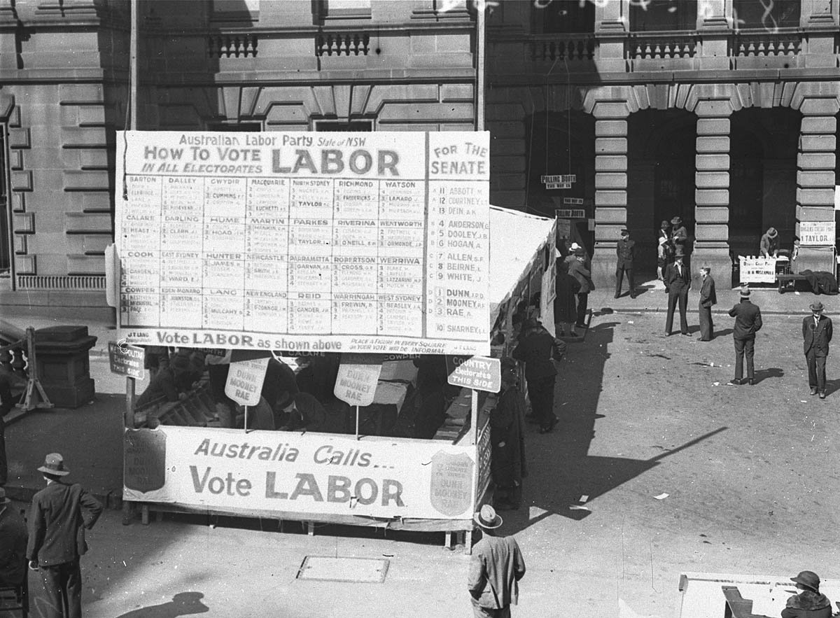 ALP How-to-Vote board outside the Town Hall, Sydney city centre (1934)