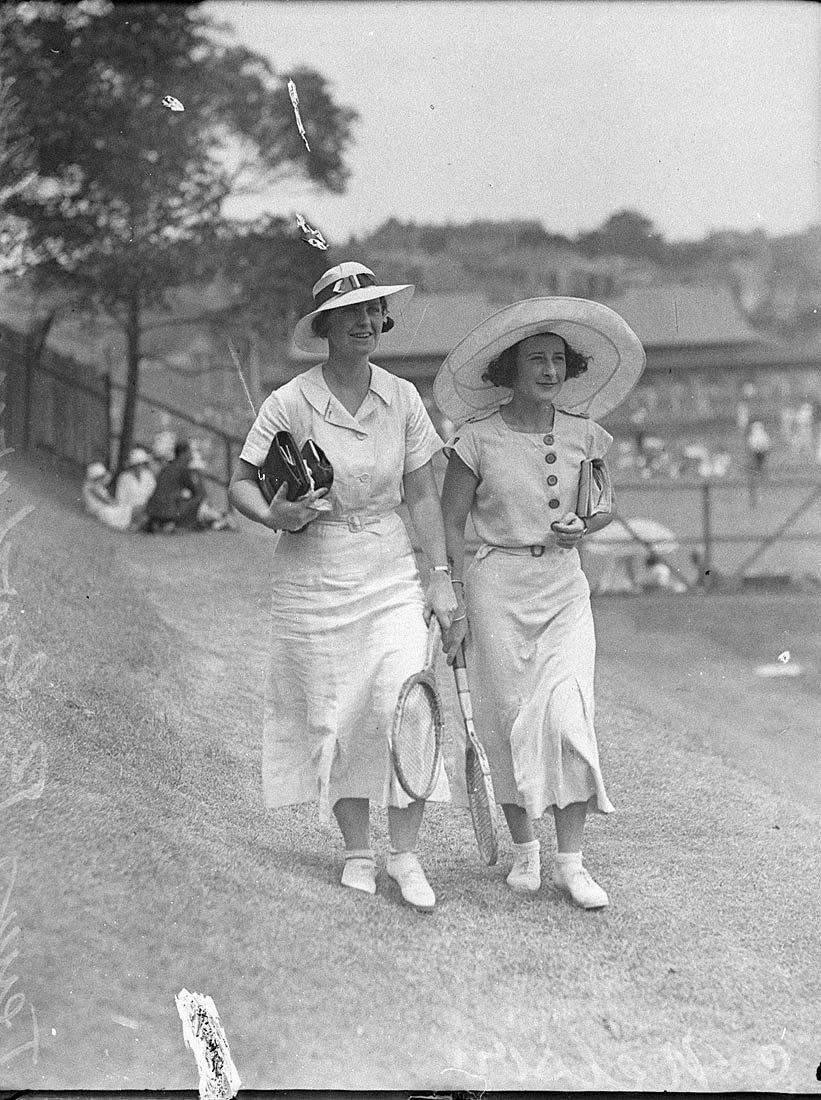 Women tennis players, ca.1930s, Sydney, NSW, Sam Hood
