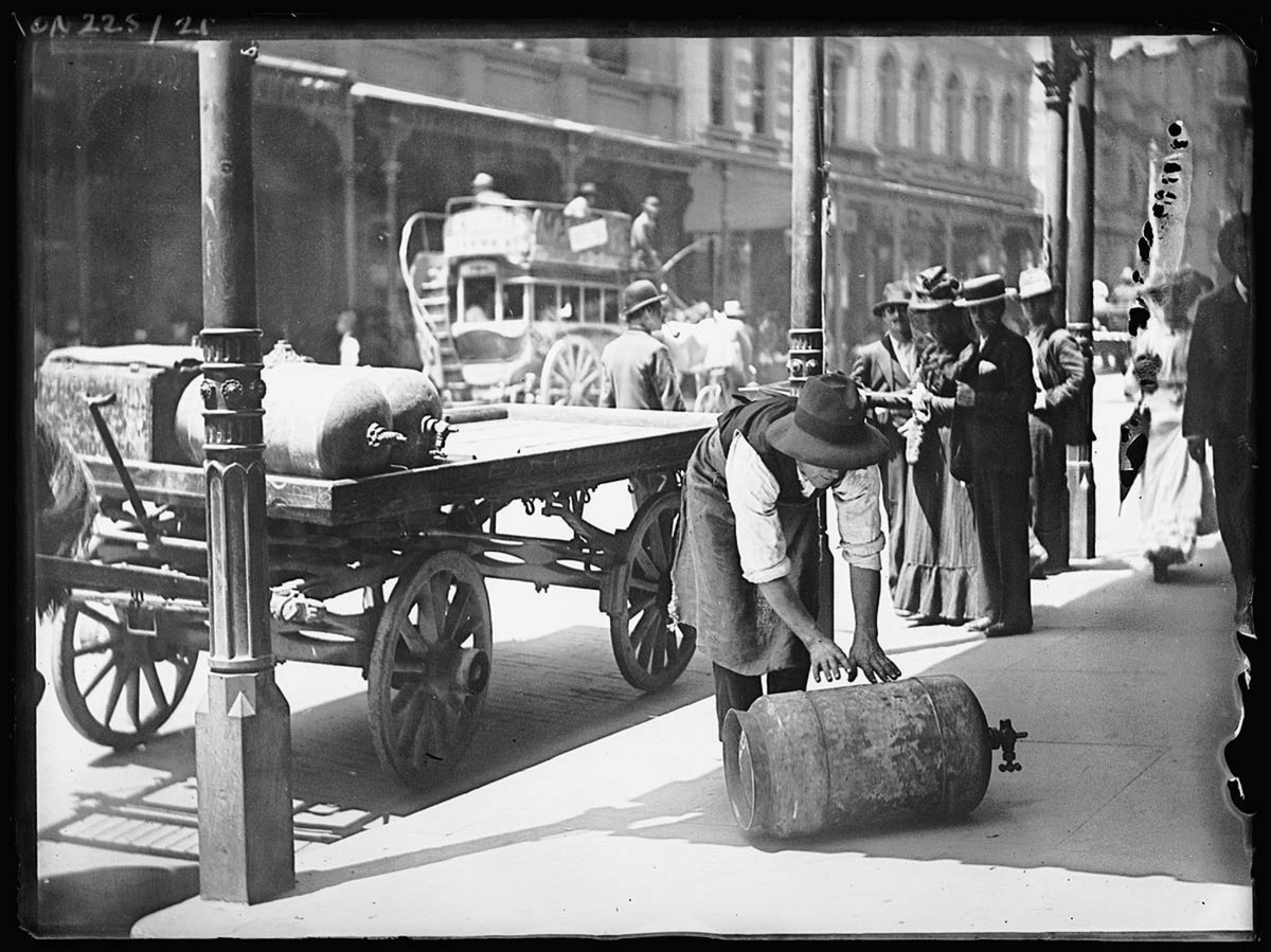 Streetscenes, from Frederick Danvers Power - photonegatives, 1898 - 1926, Sydney city centre (1898–1926)