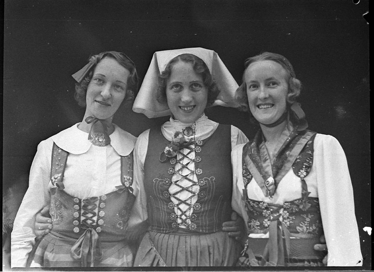 Pageant of Nations, Town Hall. February 1938, by Sam Hood, Sydney city centre