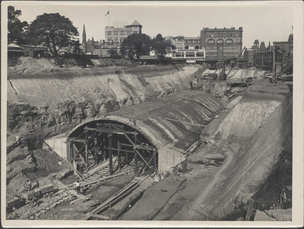 Construction of train tunnel for underground railway, 1923, Sydney city centre