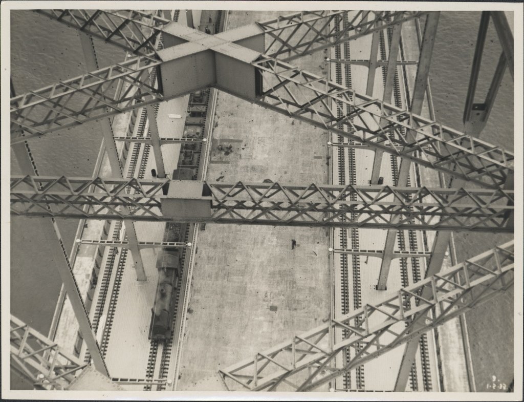 Trains and carriages on Harbour Bridge, 1932, Sydney Harbour