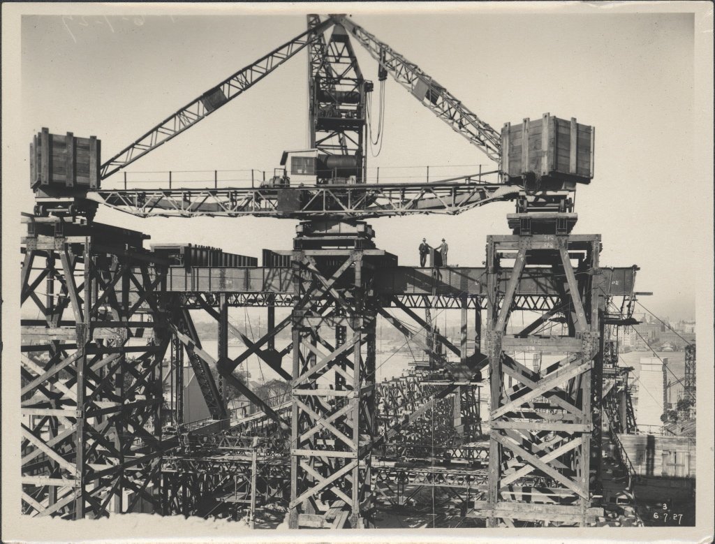 Construction of Span Six of the Sydney Harbour Bridge, 1927