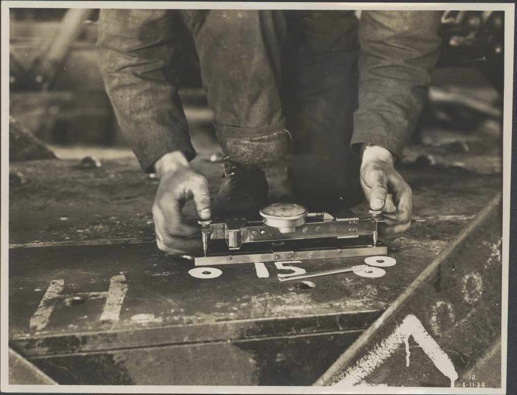 Strain guage instruments used in the construction of the Sydney Harbour Bridge, 1929