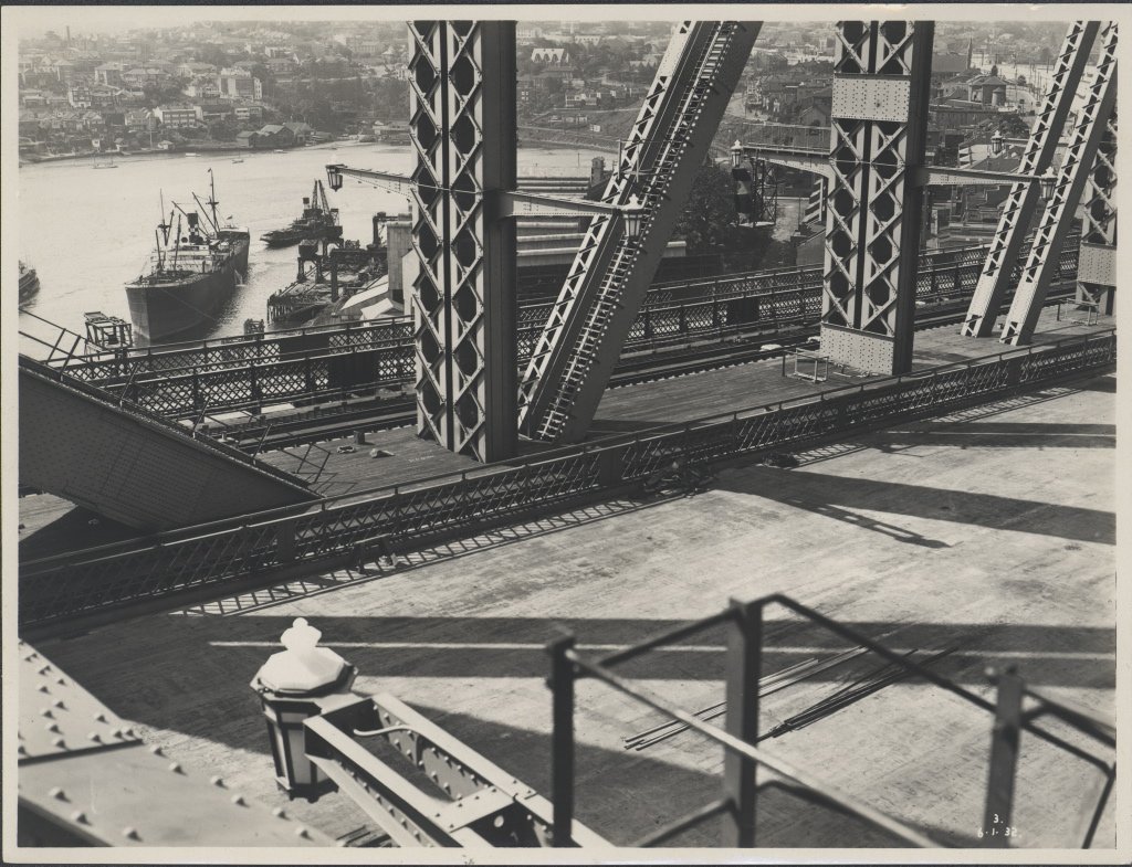 Newly laid roadway on the Sydney Harbour Bridge, 1932