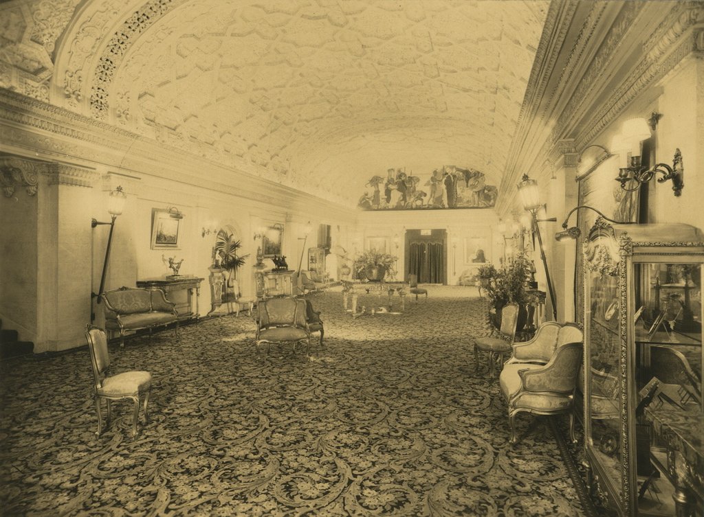 Dress circle foyer of Regent Theatre, Melbourne, 1924 - 1934, Sydney city centre (1929)
