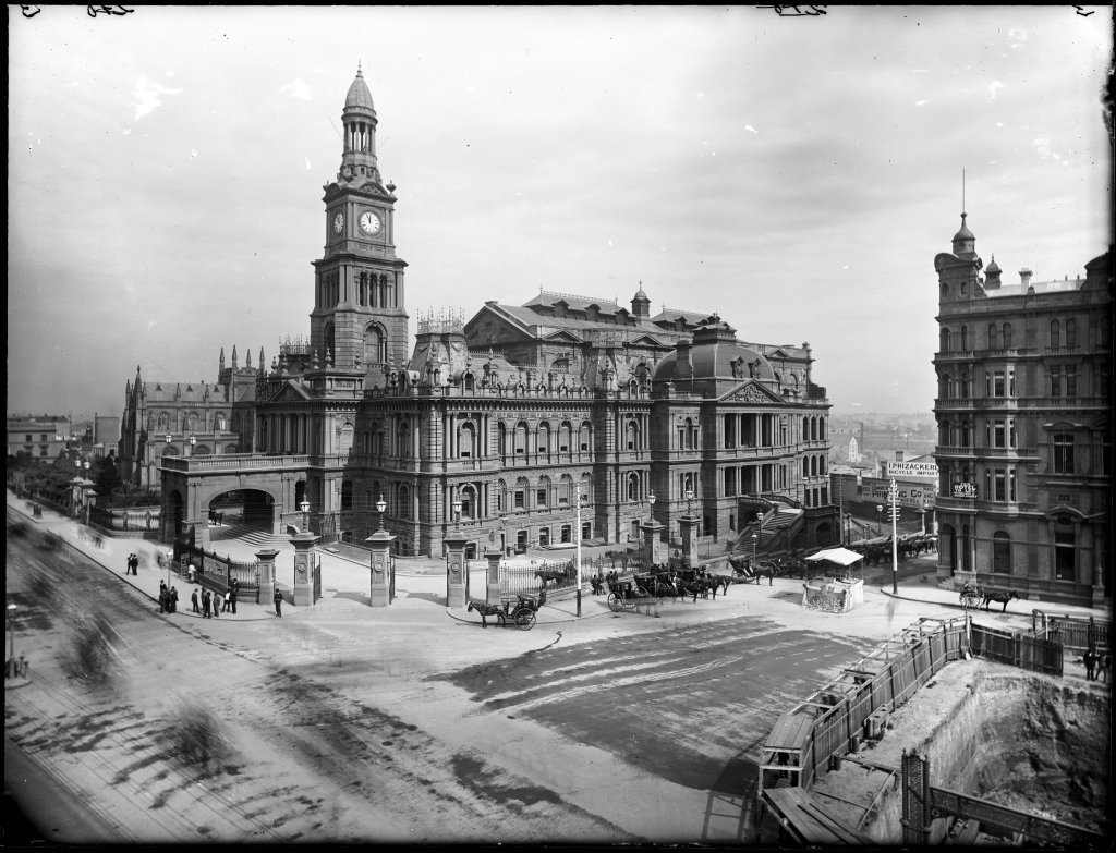 Sydney Town Hall with St Andrews cathedral visible, Sydney city centre (1900)