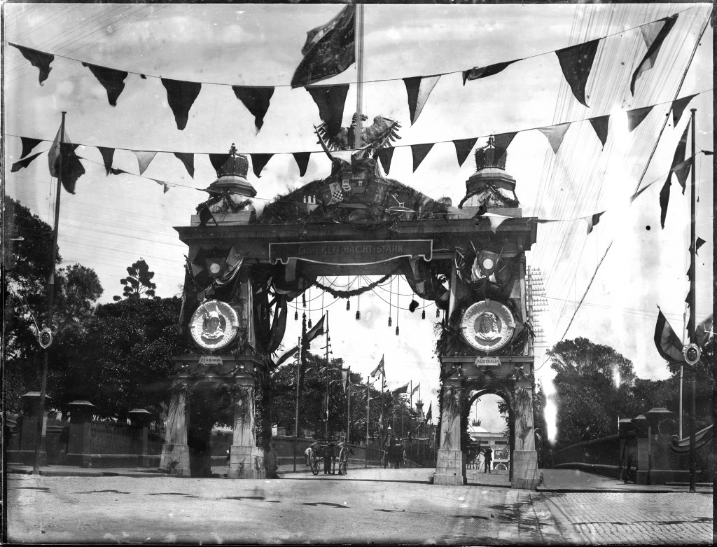 Federation arch over tree-lined street, Sydney (1900)
