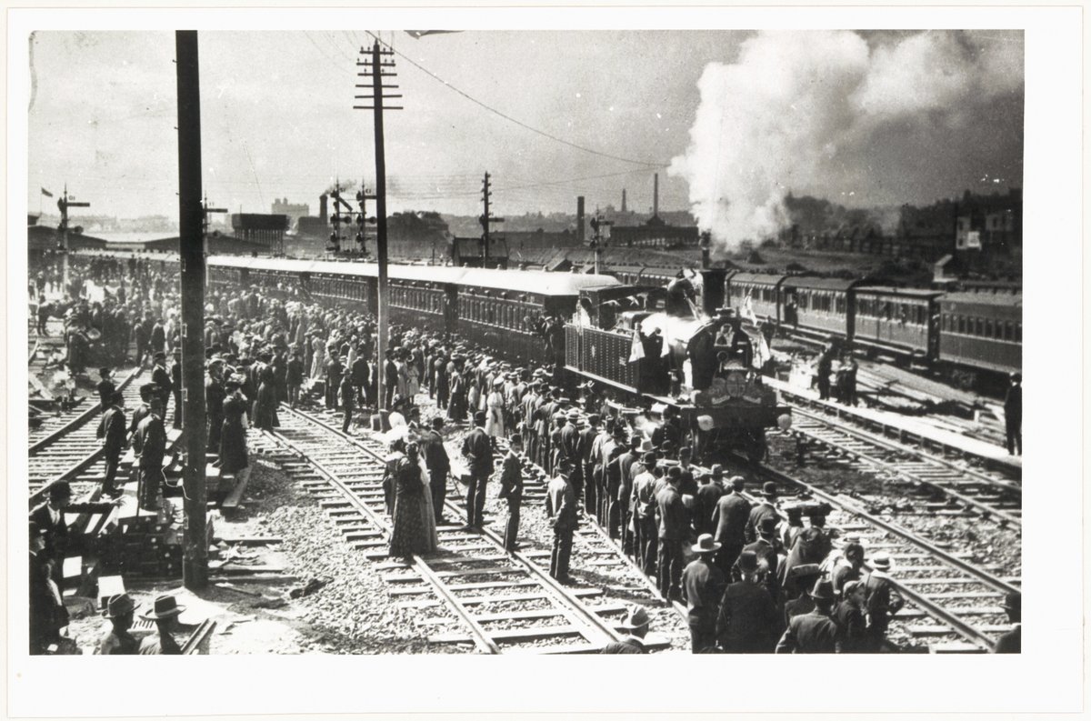 First train leaving new (third) Sydney Station 1906