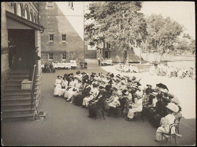 Dulwich Hill Public School Peter Board addressing parents (c. 1909)