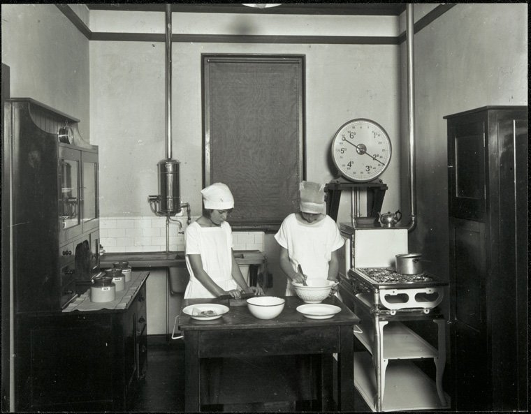 Burwood Girls High School (Burwood Central Domestic Science School) - cooking class (c. 1930)