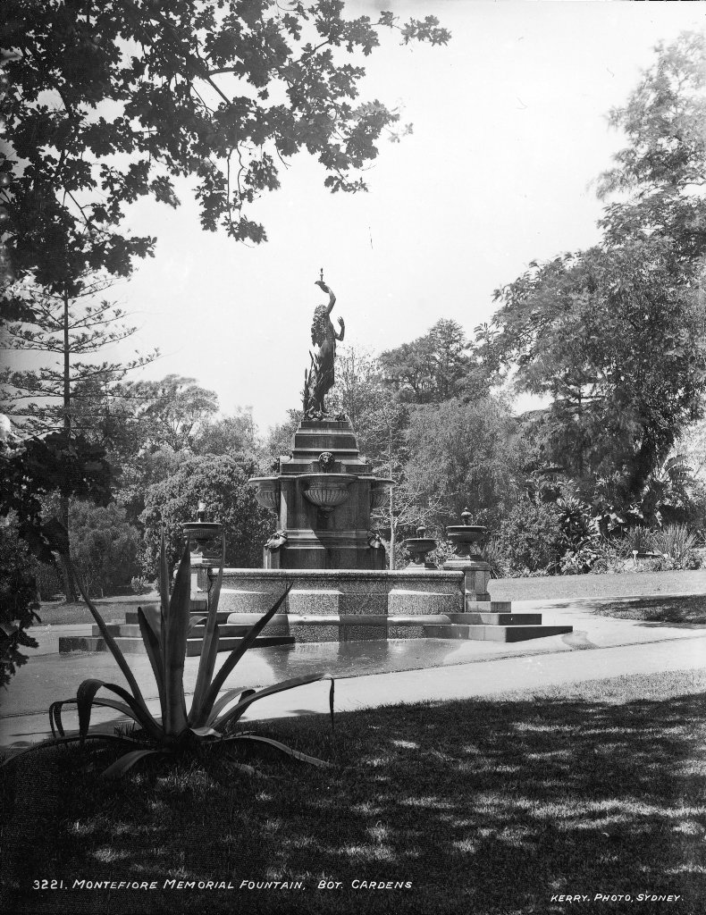 Montefiore Memorial Fountain, Royal Botanical Gardens, Sydney, Sydney city centre (c. 1900)