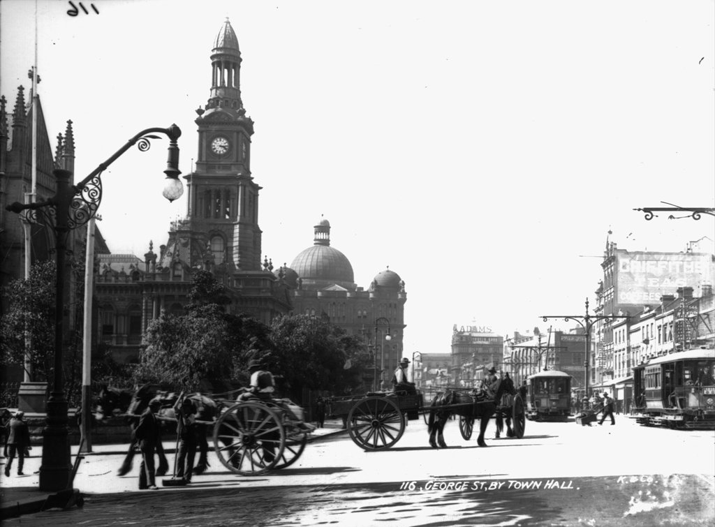 George St, by Town Hall, Sydney city centre (c. 1900)