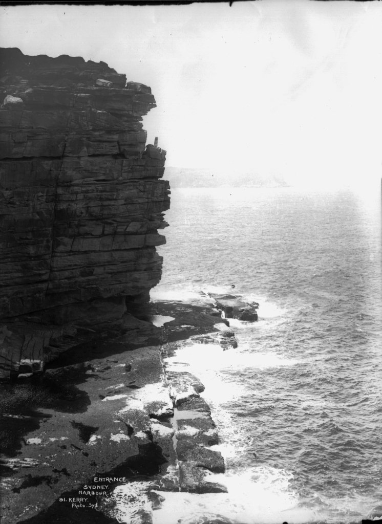 Entrance, Sydney Harbour (c. 1900)