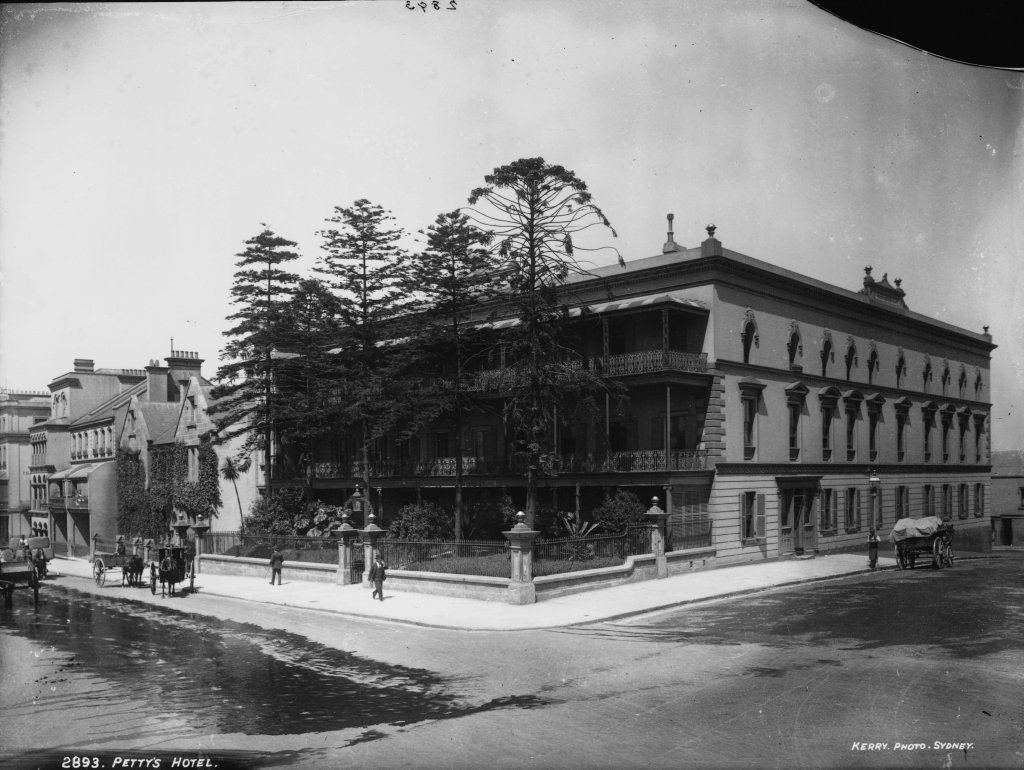 Petty's Hotel, Sydney, Sydney city centre (c. 1900)