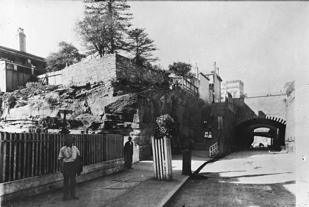 The Argyle Cut, Sydney, Millers Point (c. 1900)