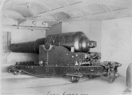 RML 10 inch 18 ton gun Georges Head 1891 AWM P00991.021, Mosman