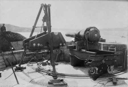 RML 10 inch gun being dismantled Middle Head 1893 AWM P00991.041, Mosman