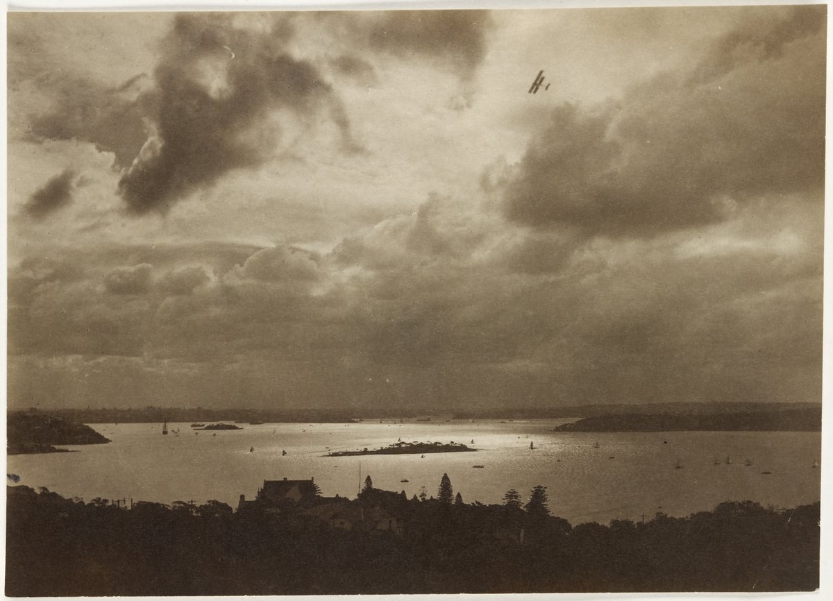 Harold Cazneaux photograph of Sydney city about 1920, Sydney Harbour (c. 1920)