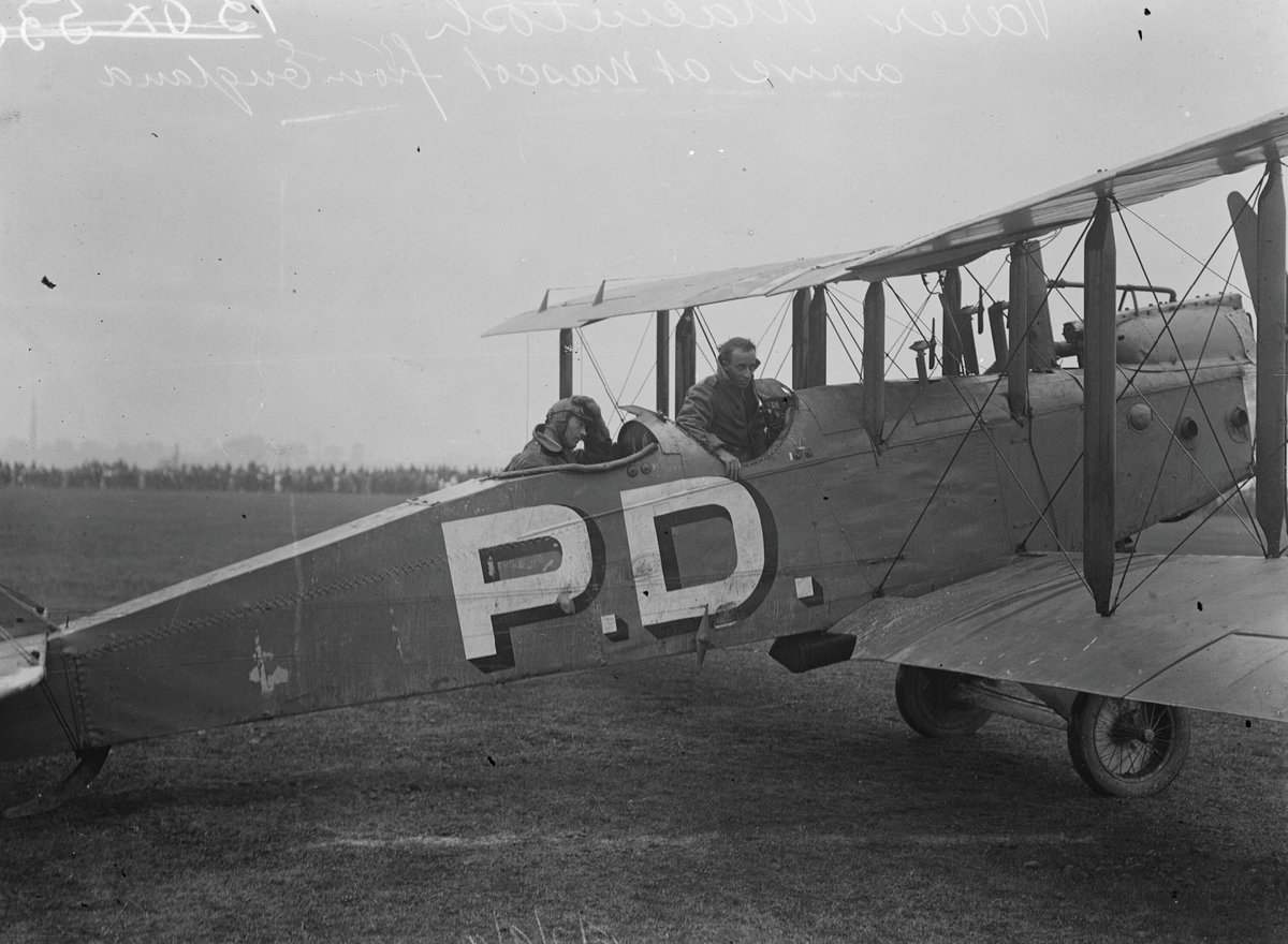 Ray Parer and John McIntosh's arrive in Mascot Aerodrome on completing a flight from England, Sydney, 21 August 1920
