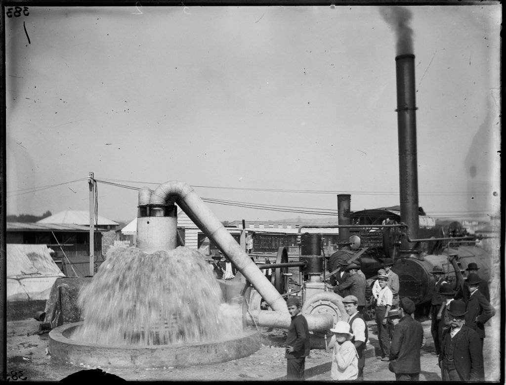 Clyde display possibly the Royal Easter Show from The Powerhouse Museum, Moore Park (1898–1945)