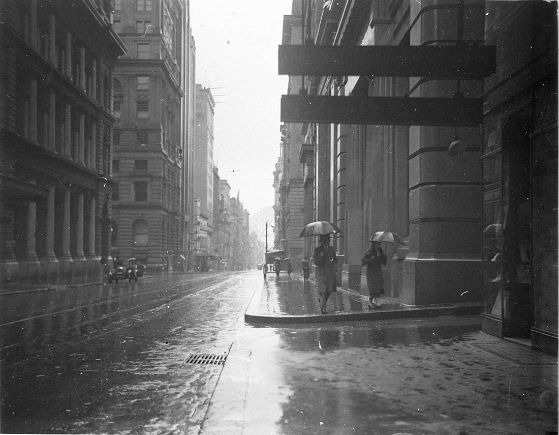 Rainy Pitt Street, 1933, Sydney city centre