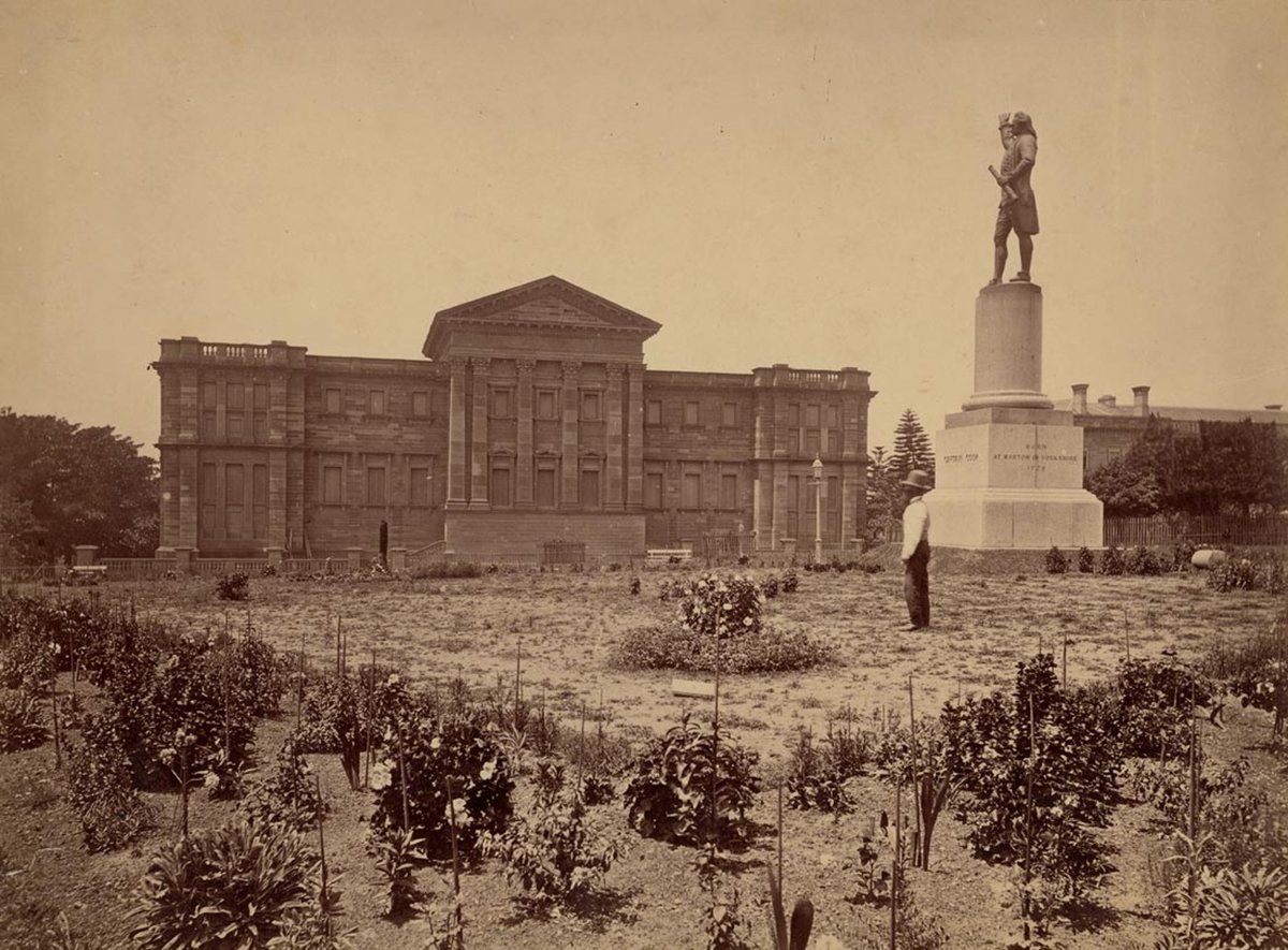 Captain James Cook's Statue, Hyde Park, Sydney, Sydney city centre (c. 1885)