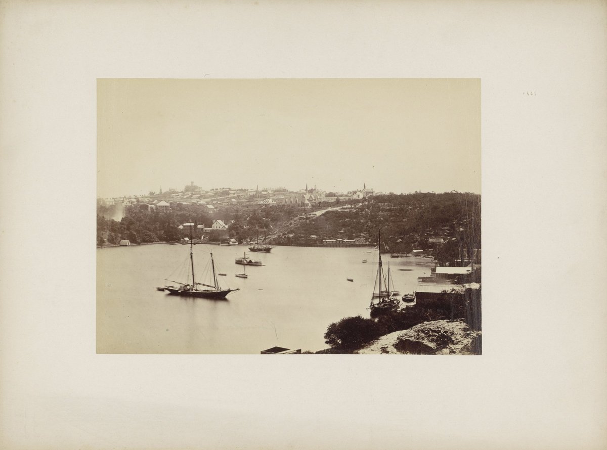 Gezicht op de haven en gebouwen van (vermoedelijk) Sydney, RP-F-F01103-AB (1890–1910)