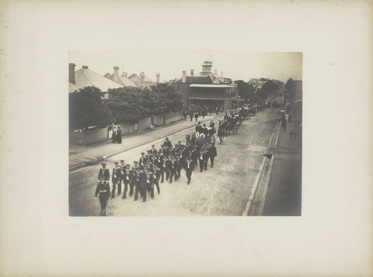 Begrafenisstoet voor de Duitse consul-generaal, de heer Peter F. Hermannkamp, te Sydney op 7 november 1900., RP-F-F01103-AT (1900–10)