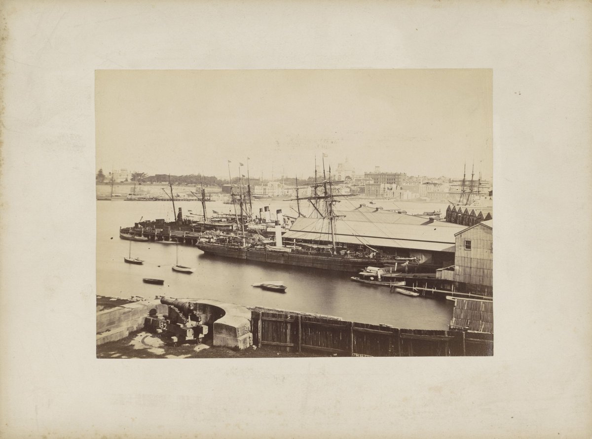 Gezicht op een haven, vermoedelijk in Sydney, RP-F-F01103-C, Sydney Harbour (1890–1910)