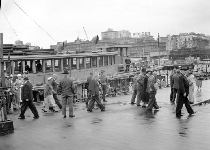 Sydney Ferry KANANGRA 1954, Circular Quay