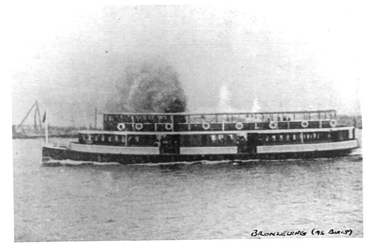 Sydney Ferry BRONZEWING, Potts Point (1910)