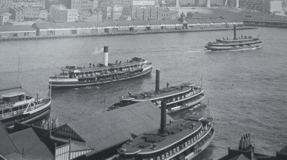 Sydney Ferry BINNGARRA and others 1930, Circular Quay (c. 1930)