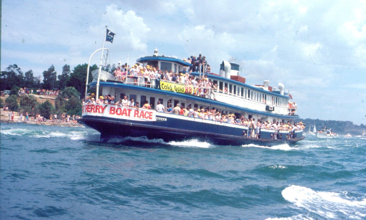 Sydney Ferry KANANGRA in the Great Ferry Boat Race 1980, Sydney Harbour