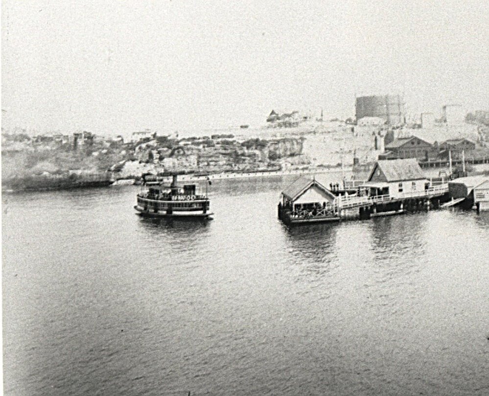 Sydney Ferry WALLABY approaching Hay Street Wharf between 1900 to 1918, Sydney city centre (1900–18)
