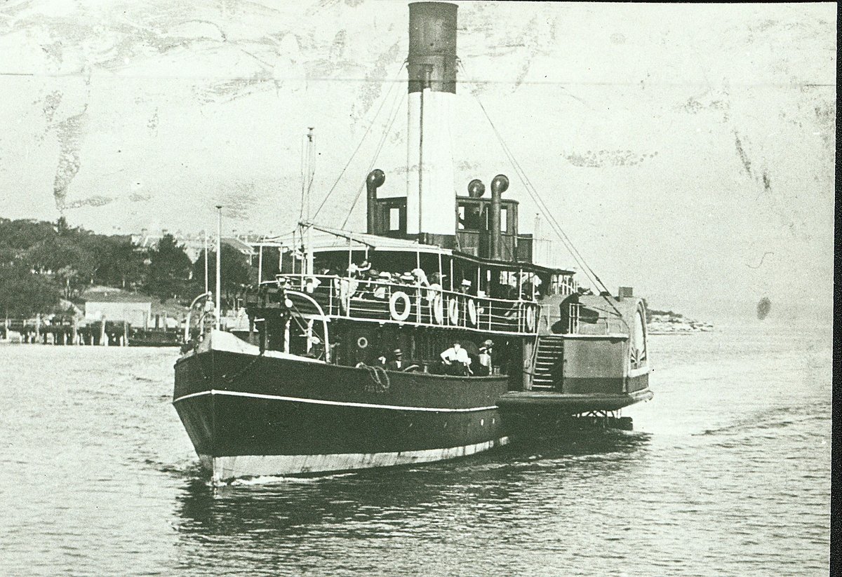 Sydney Ferry FAIRLIGHT approaches Manly Wharf (1878–1908)