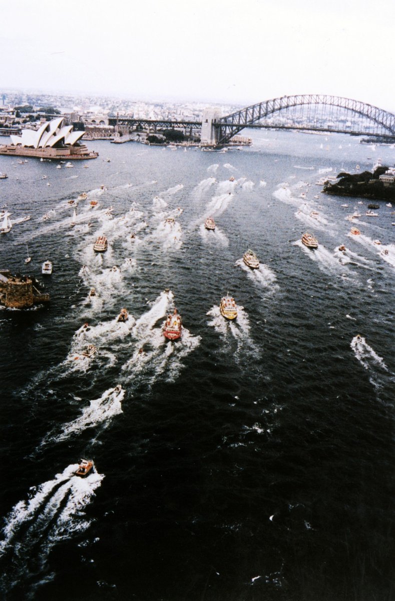 Sydney ferries in the annual Great Ferry Boat race, circa mid 1980s, Sydney city centre