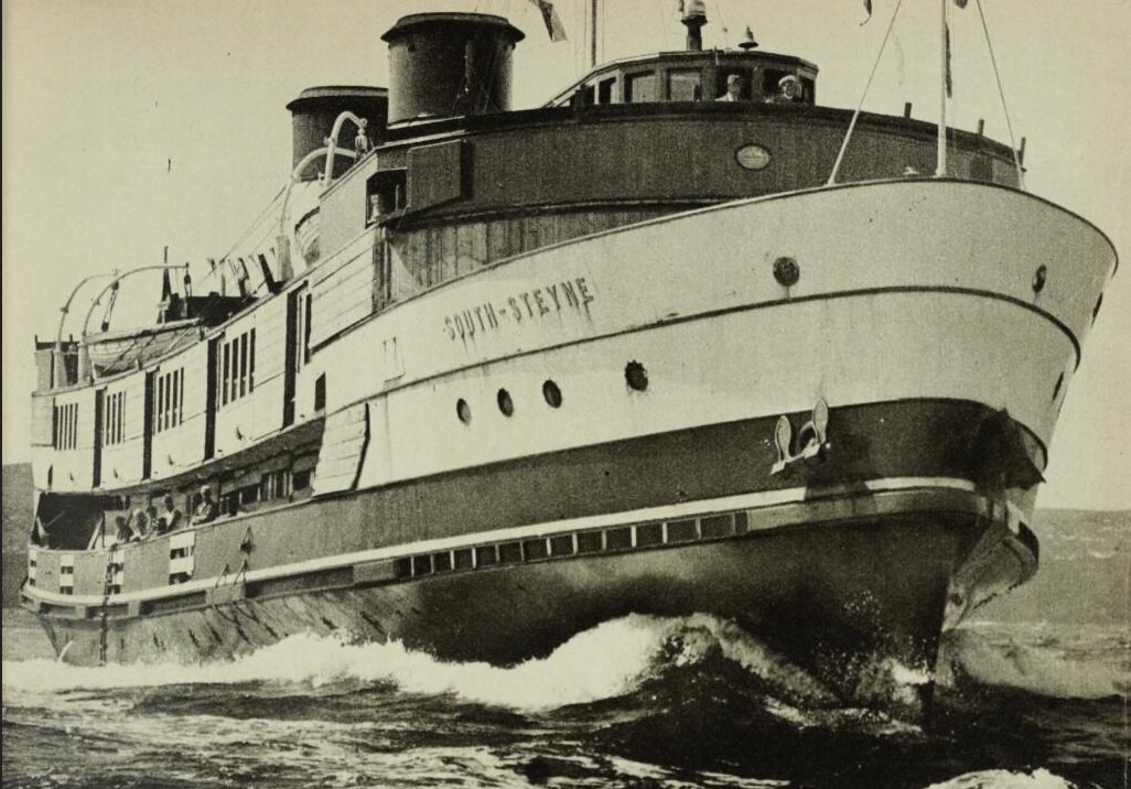 Sydney ferry SOUTH STEYNE arriving in Sydney Harbour from Scotland 9 September 1938