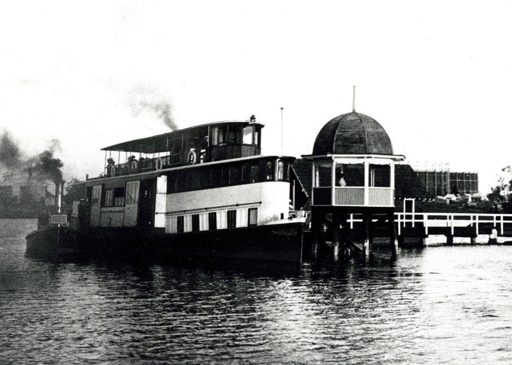 Sydney ferry HALCYON at Yaralla wharf Parramatta River 1912