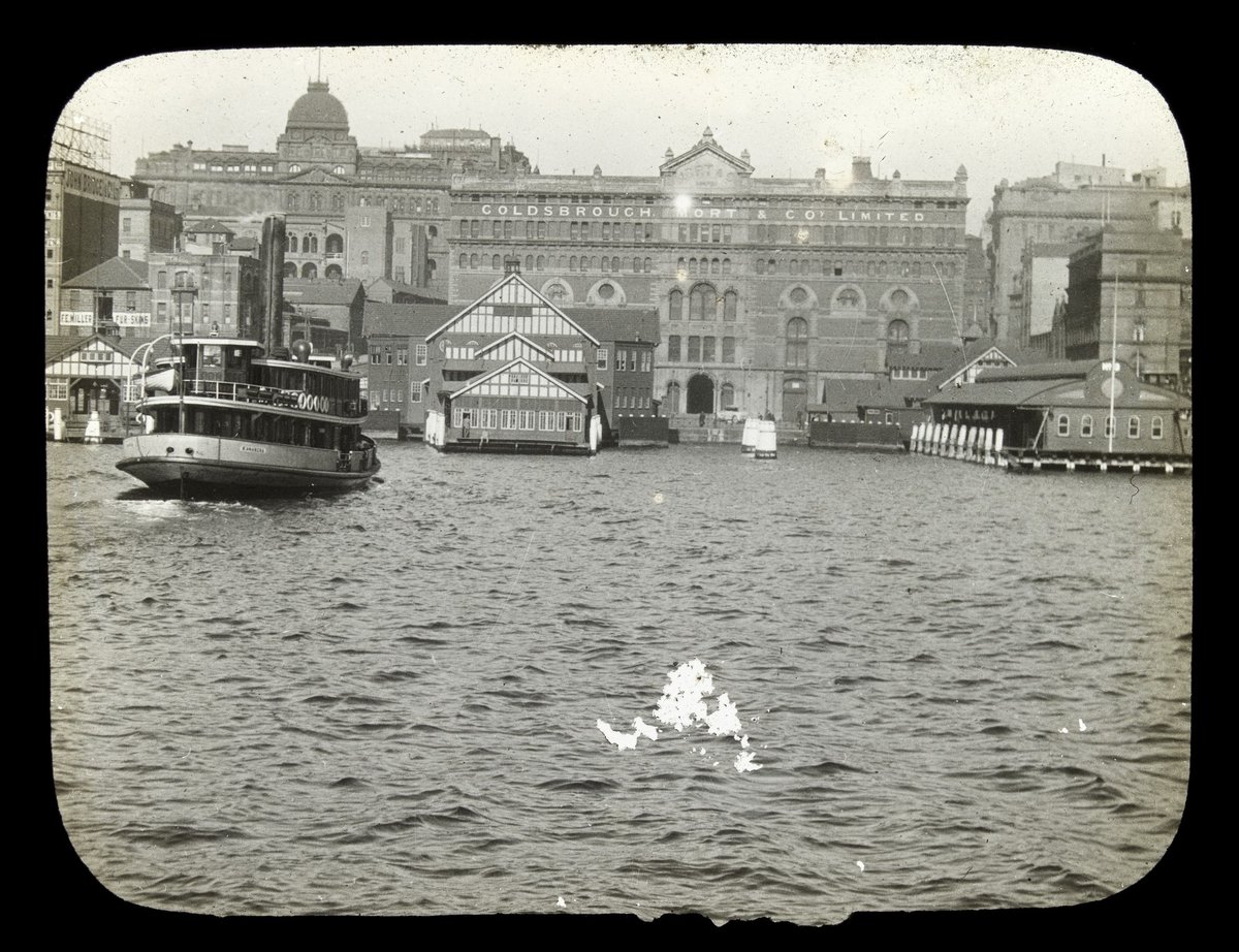Sydney ferry KANANGRA approaches Circular Quay 1910s (1910–20)