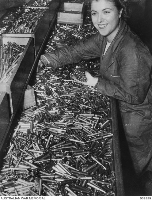 Munitions worker, NSW, Australia, WW2, St Marys (c. 1942)
