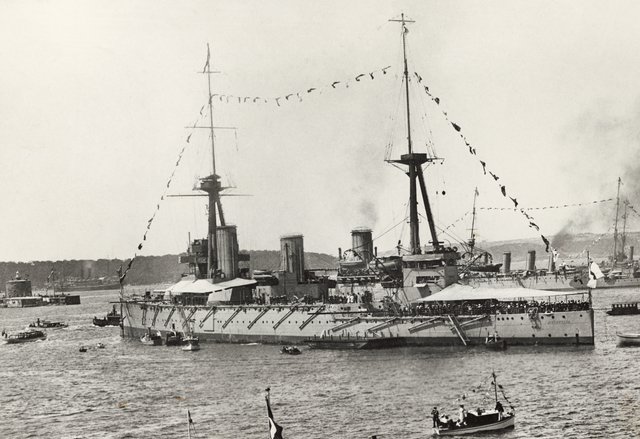 HMAS Australia Sydney Oct 1913, Sydney Harbour