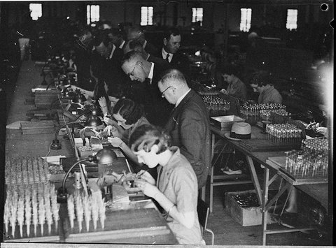 AWA1936