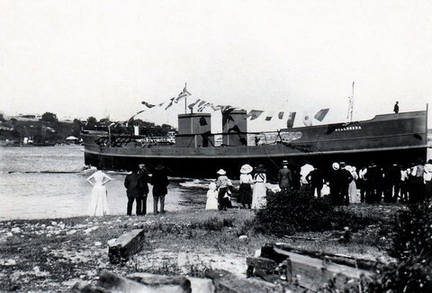 Sydney ferry BELLUBERA launch day, 1910
