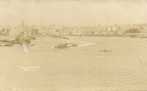 Sydney ferry NARRABEEN (I) leaving Circular Quay, c. 1903